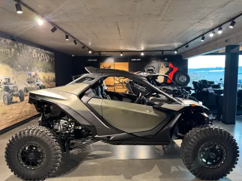 Maverick R XRC DTC SAS 999T INT 2026 – Bild 2