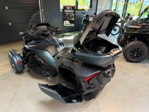 Spyder RT LTD 1330 ACE SE6 2026 – Bild 14