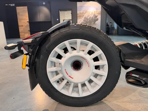 Ryker 900 ACE Rally 2026 Akrapovic 3J Garantie – Bild 17