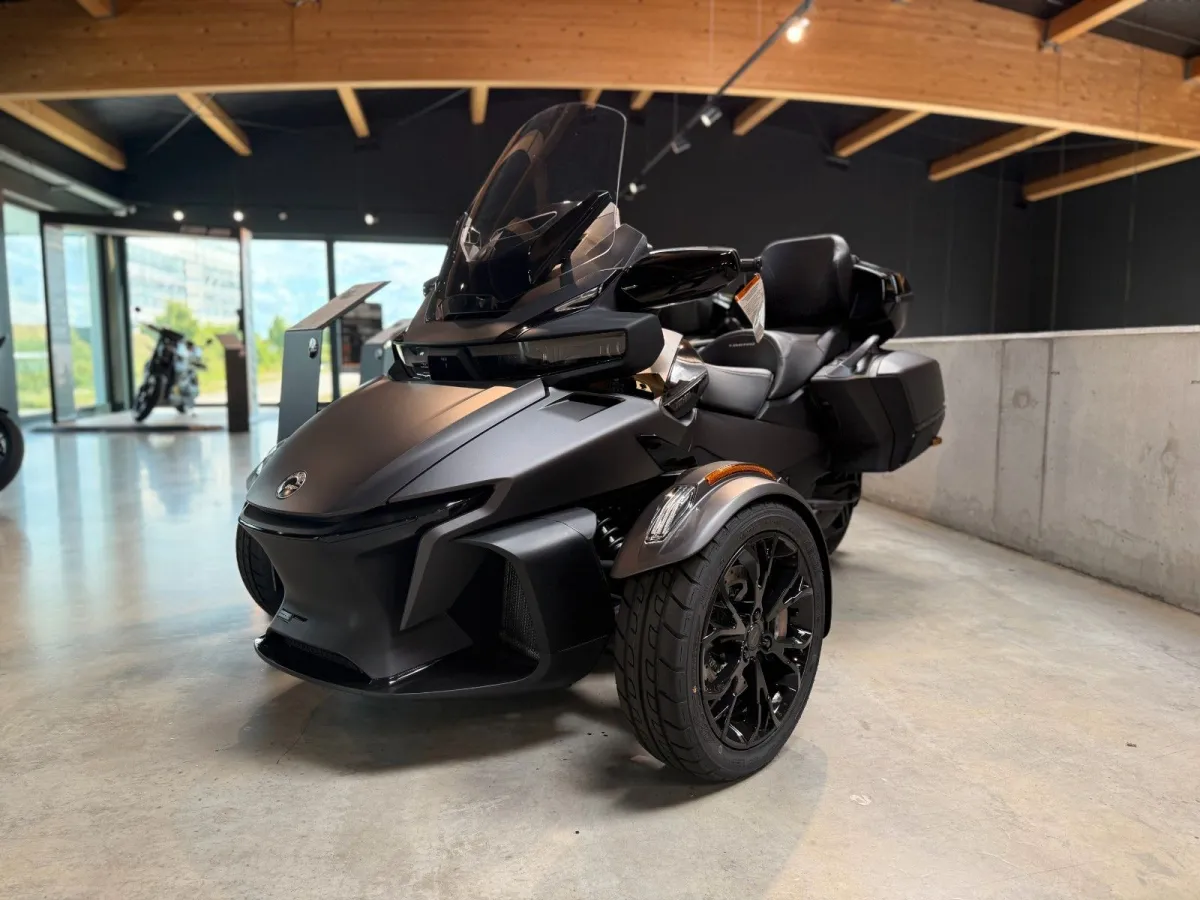 Spyder RT LTD 1330 ACE SE6 2026 Carbon Black