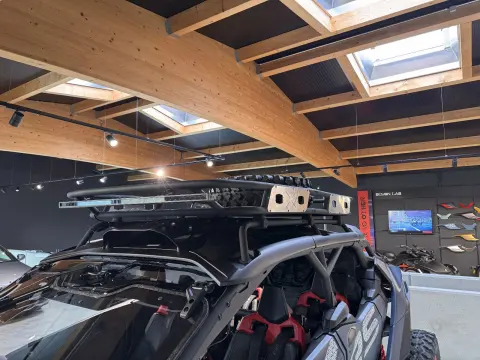 Maverick R MAX XRS 2026 SAS inkl. Ausstattung – Bild 12