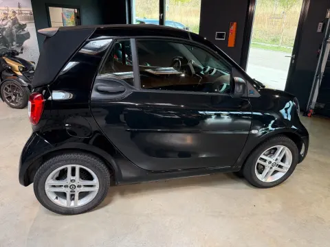 ForTwo fortwo cabrio electric drive / EQ – Bild 9