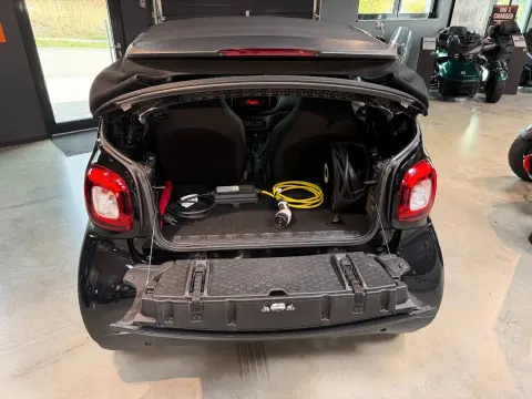 ForTwo fortwo cabrio electric drive / EQ – Bild 23
